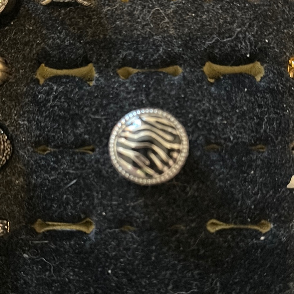 Premier designs zebra ring size 6